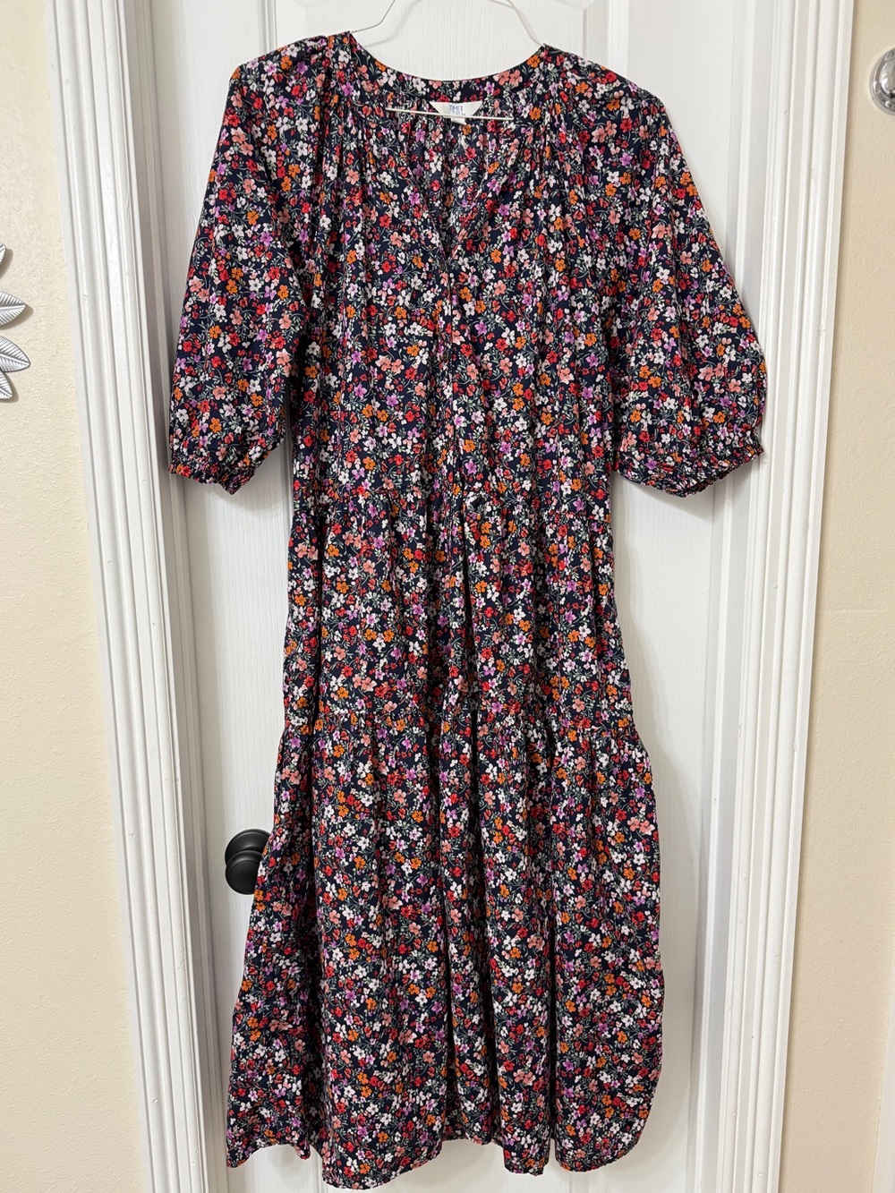 Time and Tru 100% Cotton blue short puff sleeve Vneck button tiered midi dress L